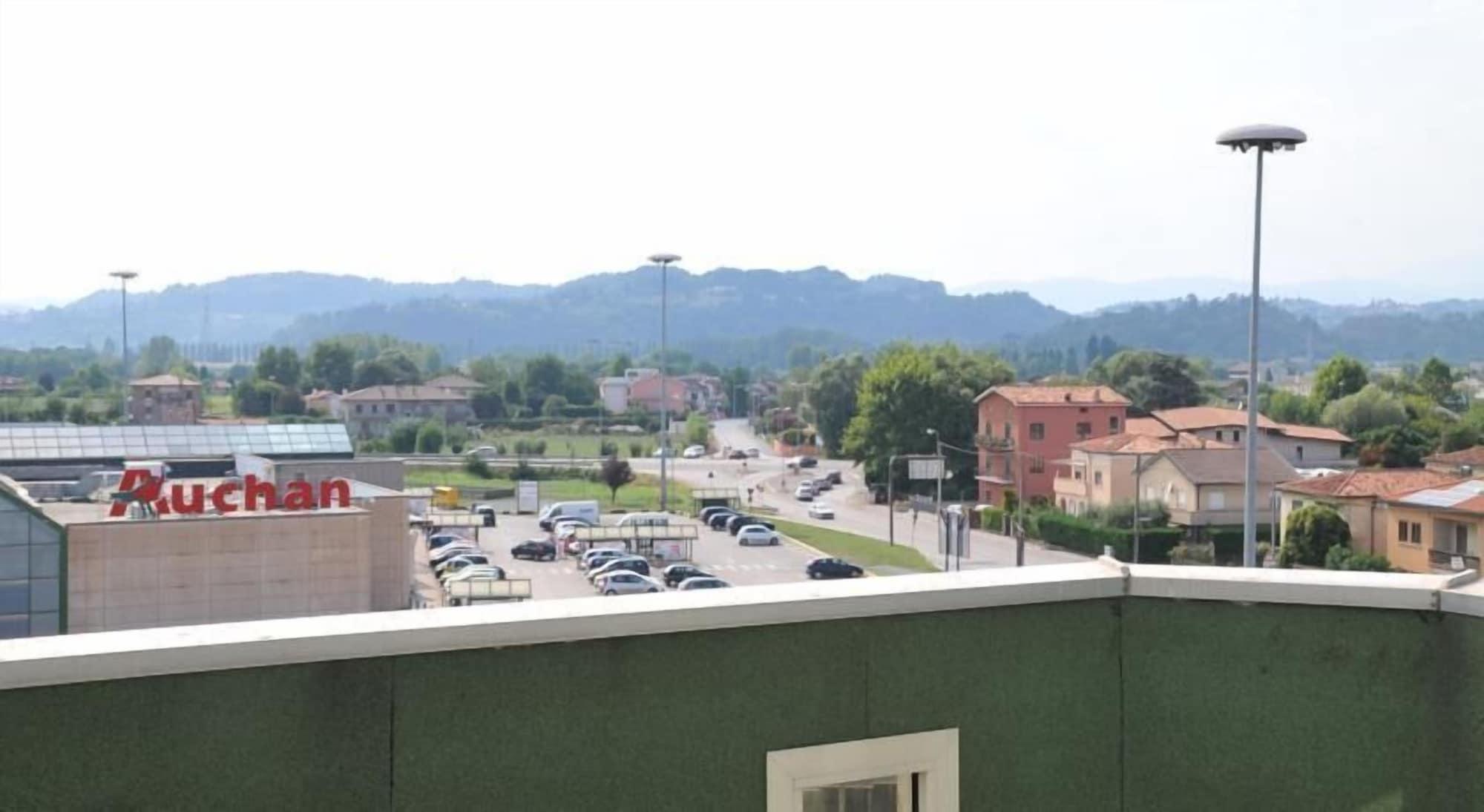 Hotel Verdi Vicenza Luaran gambar