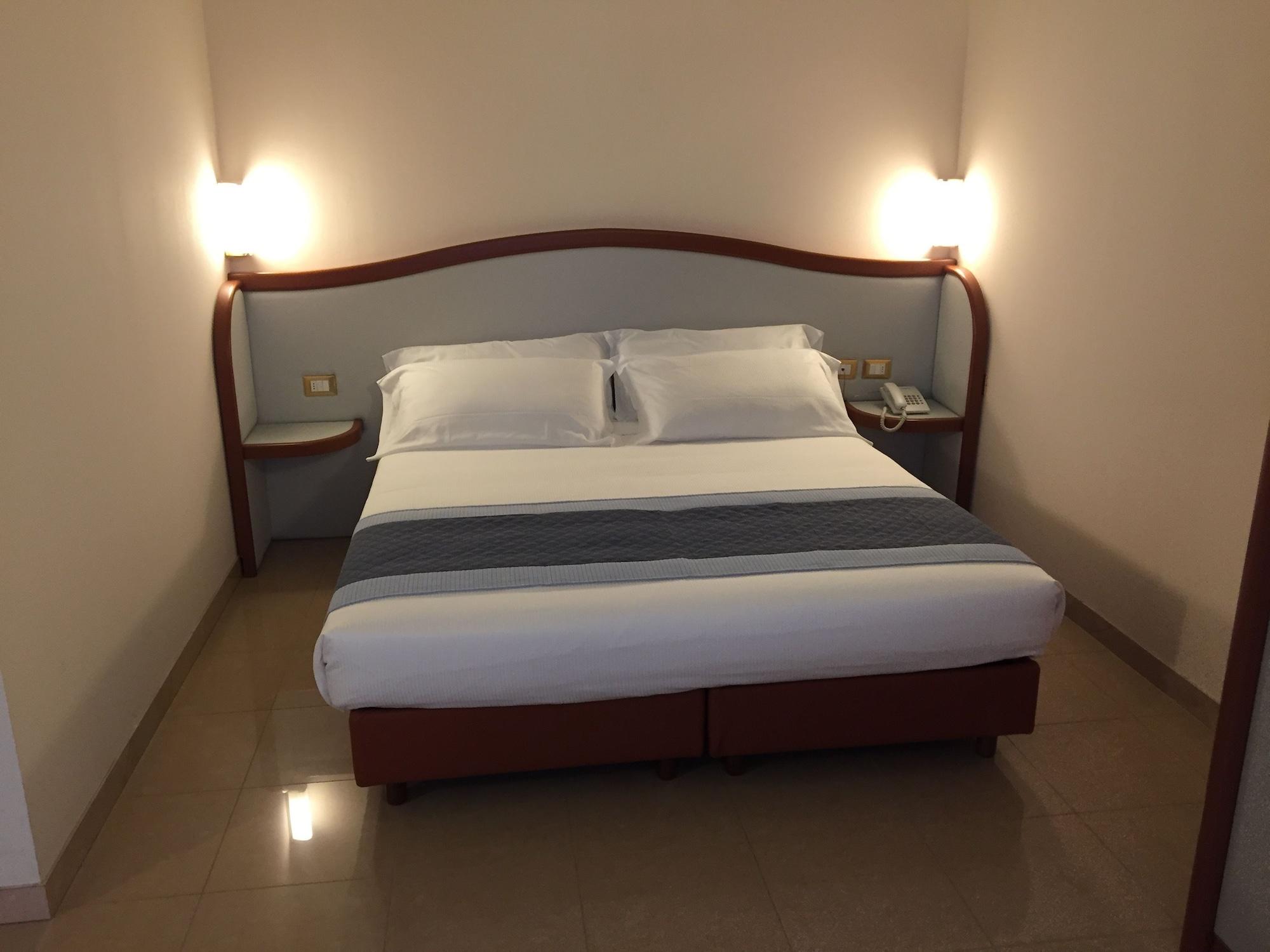 Hotel Verdi Vicenza Luaran gambar