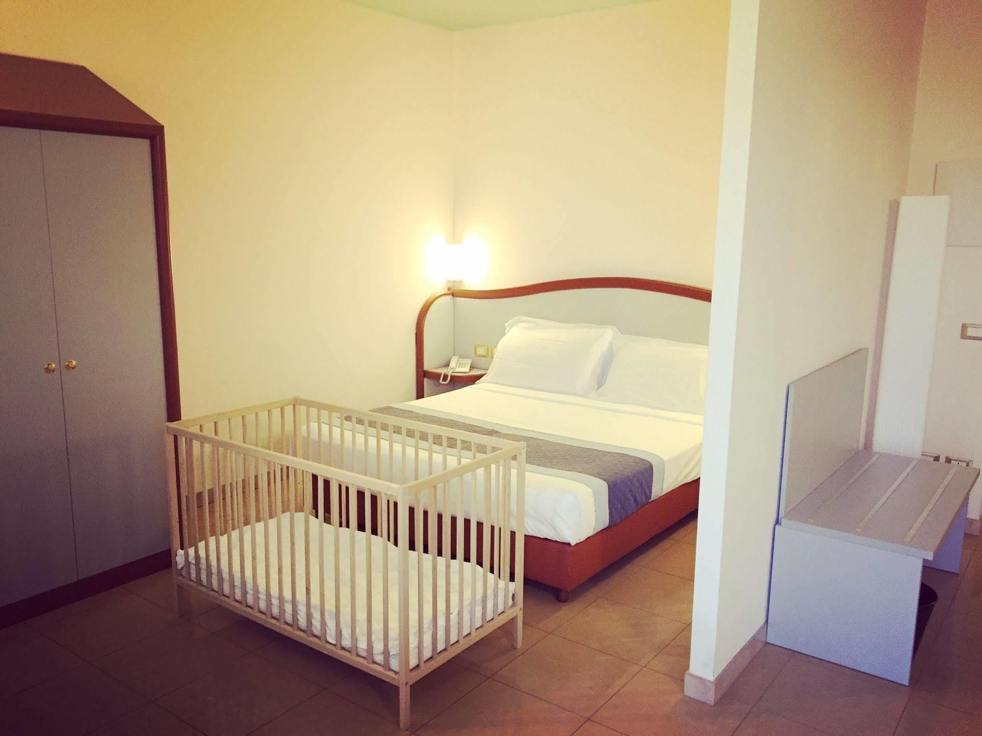 Hotel Verdi Vicenza Luaran gambar